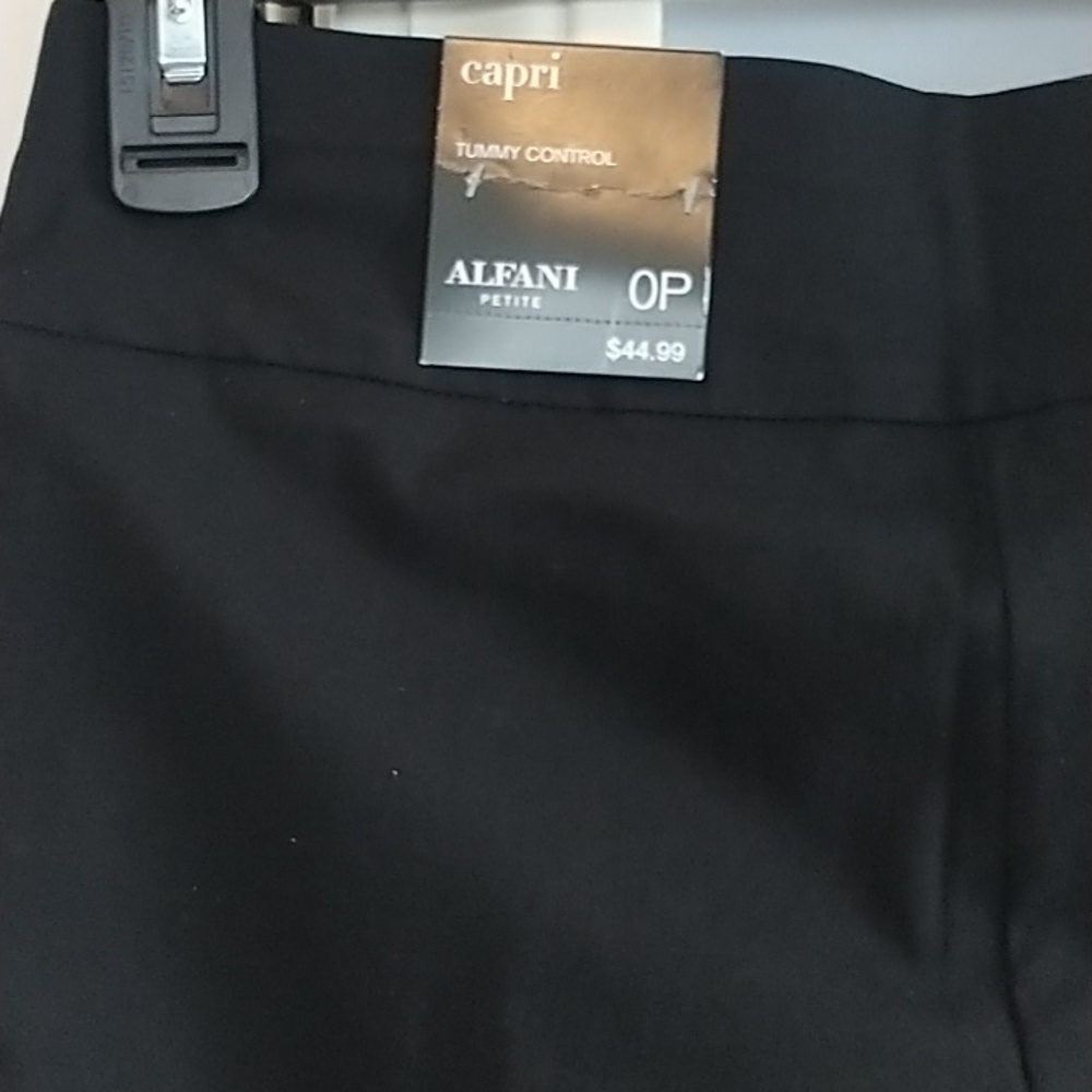 Alfani Ebony Black Capri Stretch Pants sz 0P - Picture 4 of 10